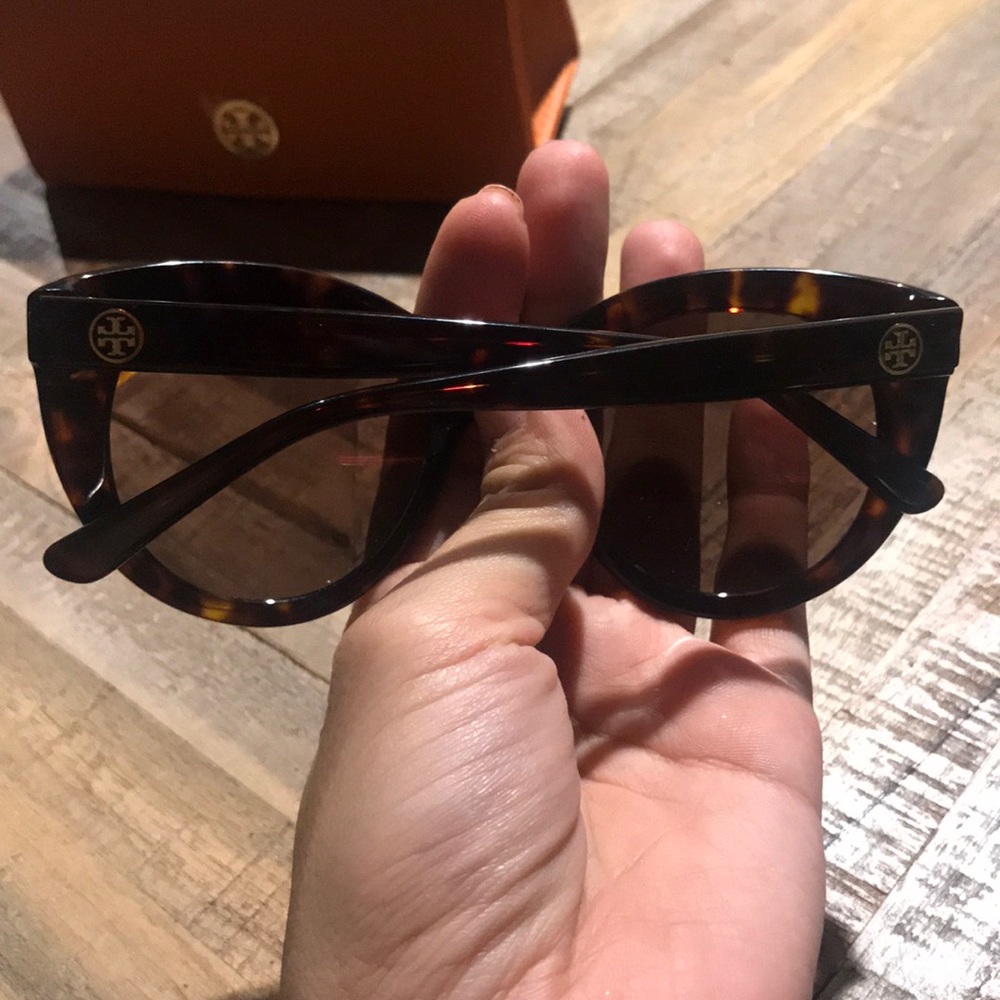 TORY BURCH TY7115 Sunglasses NEW - Picture 7 of 8